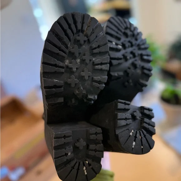 UNIF Black Platform Lace-Up Boots - Picture 4 of 4